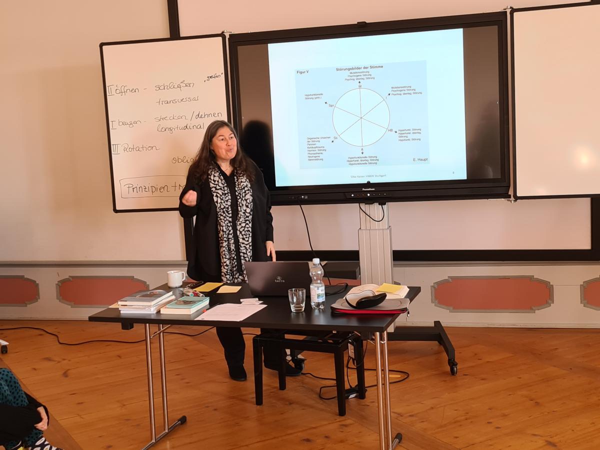 „Spielend gesund“ für Sänger*innen