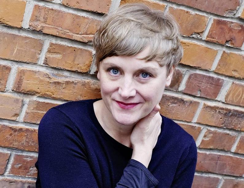 Prof.in Fakultät IV Figurentheater