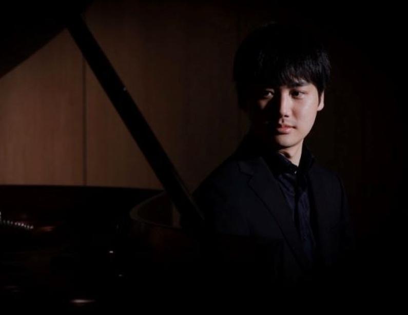 Auf dem Foto ist Tatsuya Ohira zu sehen.