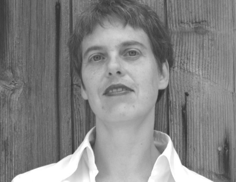 Auf dem Foto ist Dorothee Weinmann zu sehen.