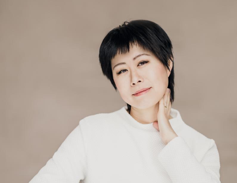 Portrait von Miao Huang