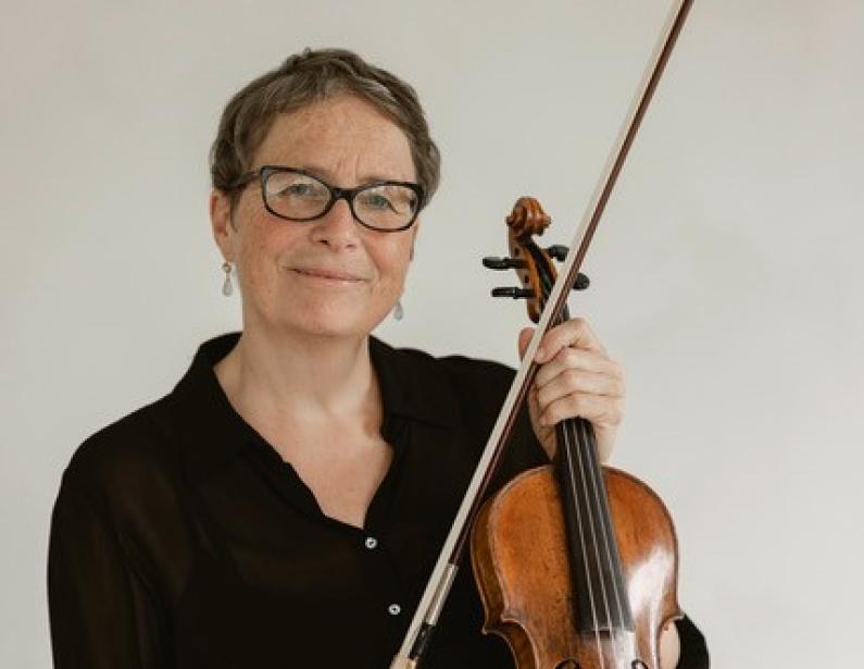 Porträt der Professorin Christine Busch