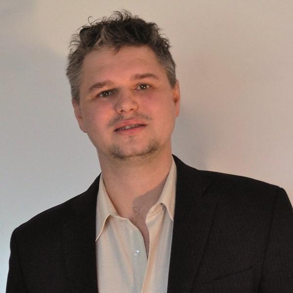 Auf dem Foto ist Hans-Peter Ockert zu sehen.