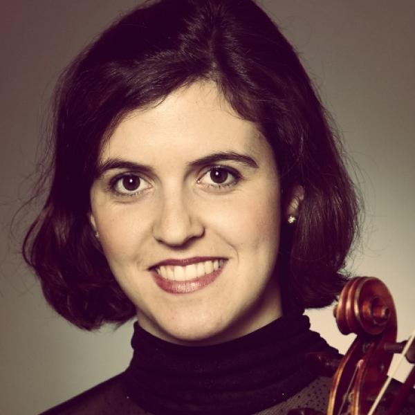 Auf dem Foto ist Isabelle Farr-Schmid zu sehen.