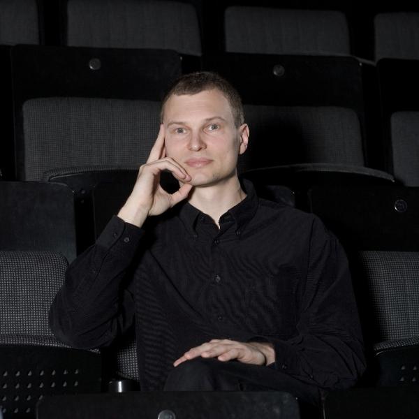 Auf dem Foto ist Christoph M Löser zu sehen.