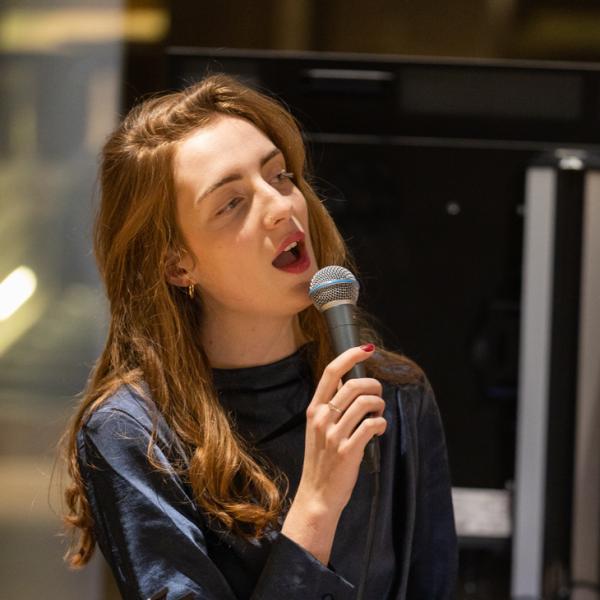 Portrait Mareike Riegert.