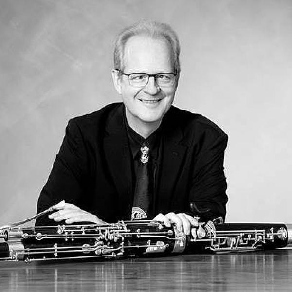 Auf dem Foto ist Ulrich Hermann zu sehen.