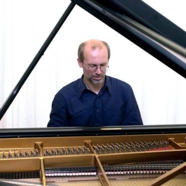 Auf dem Foto ist Andreas Dürr zu sehen.