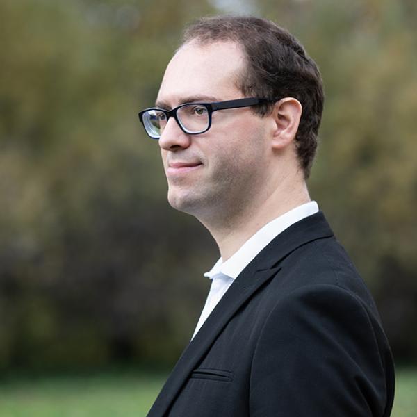 Auf dem Foto ist Vincent Bernhardt zu sehen.