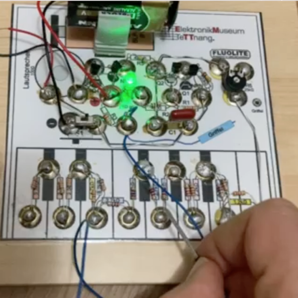 Analoge Making-Artefakte.