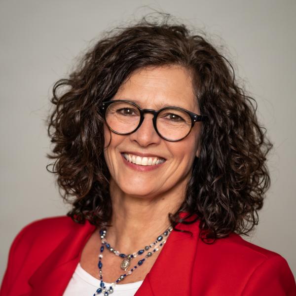 Bettina Röser
