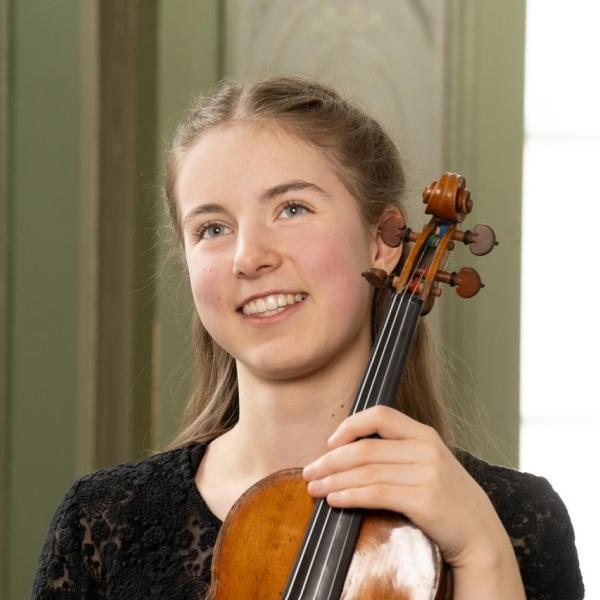 Portrait der Vorstudentin Elisabeth Gühring