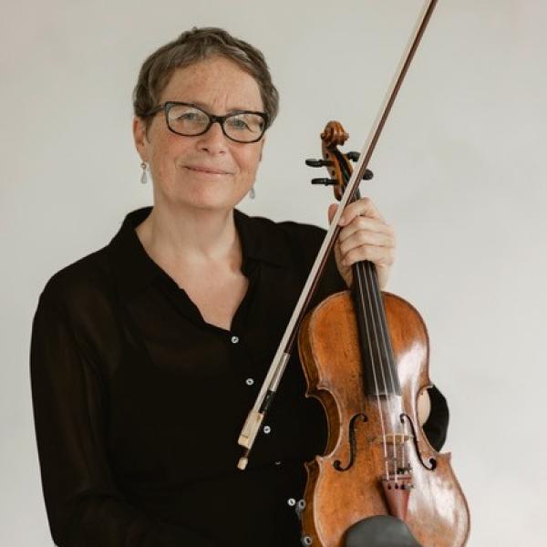 Porträt der Professorin Christine Busch