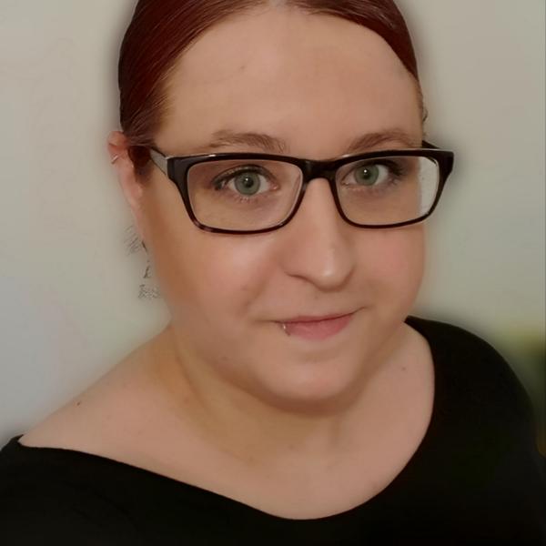 Porträt von Corinna Zinkiewicz