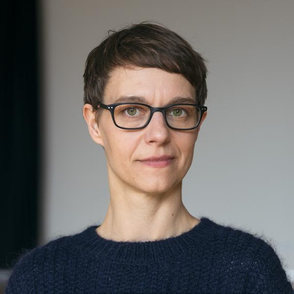 Portrait von Prof.in Britta Wirthmüller
