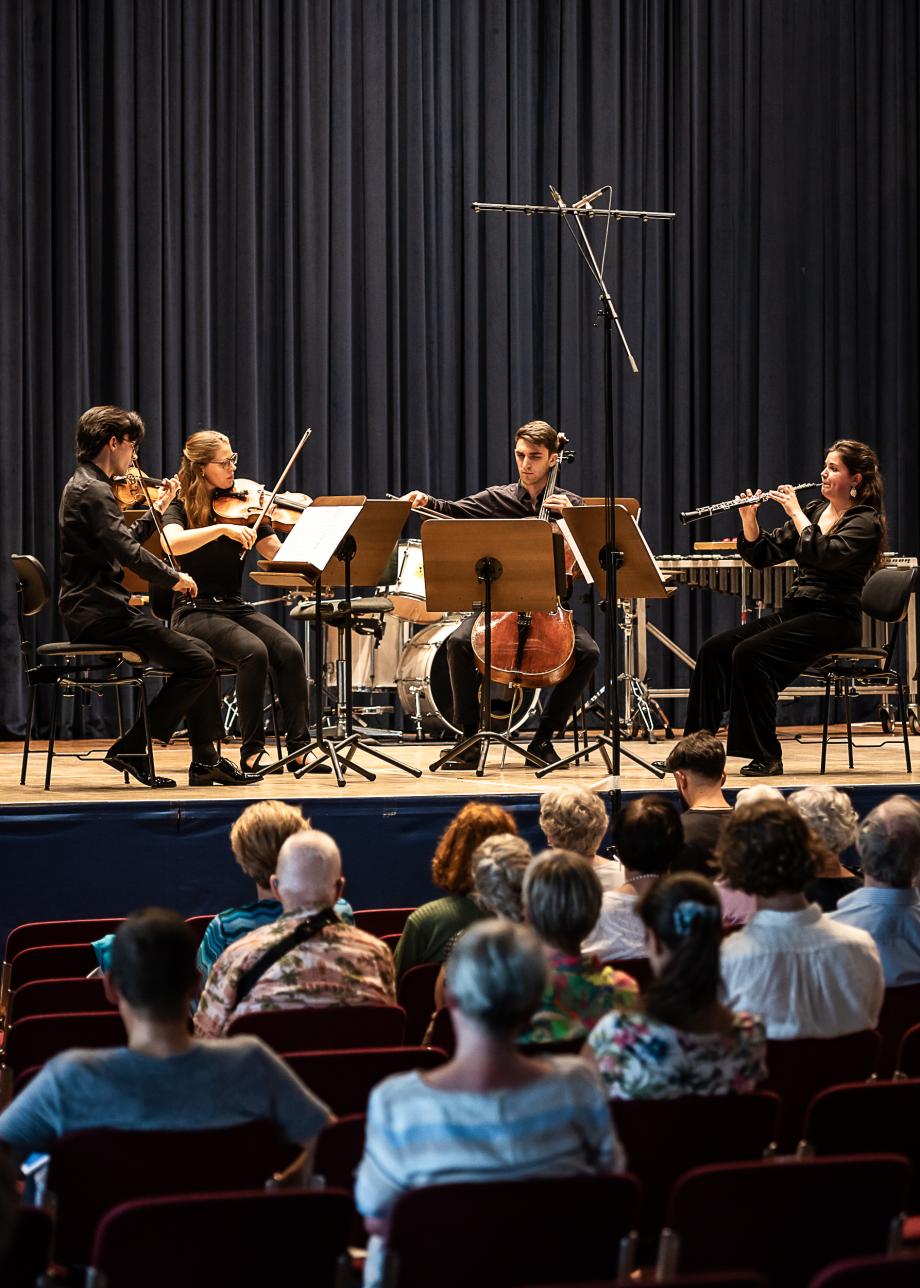 Studierende beim Konzert