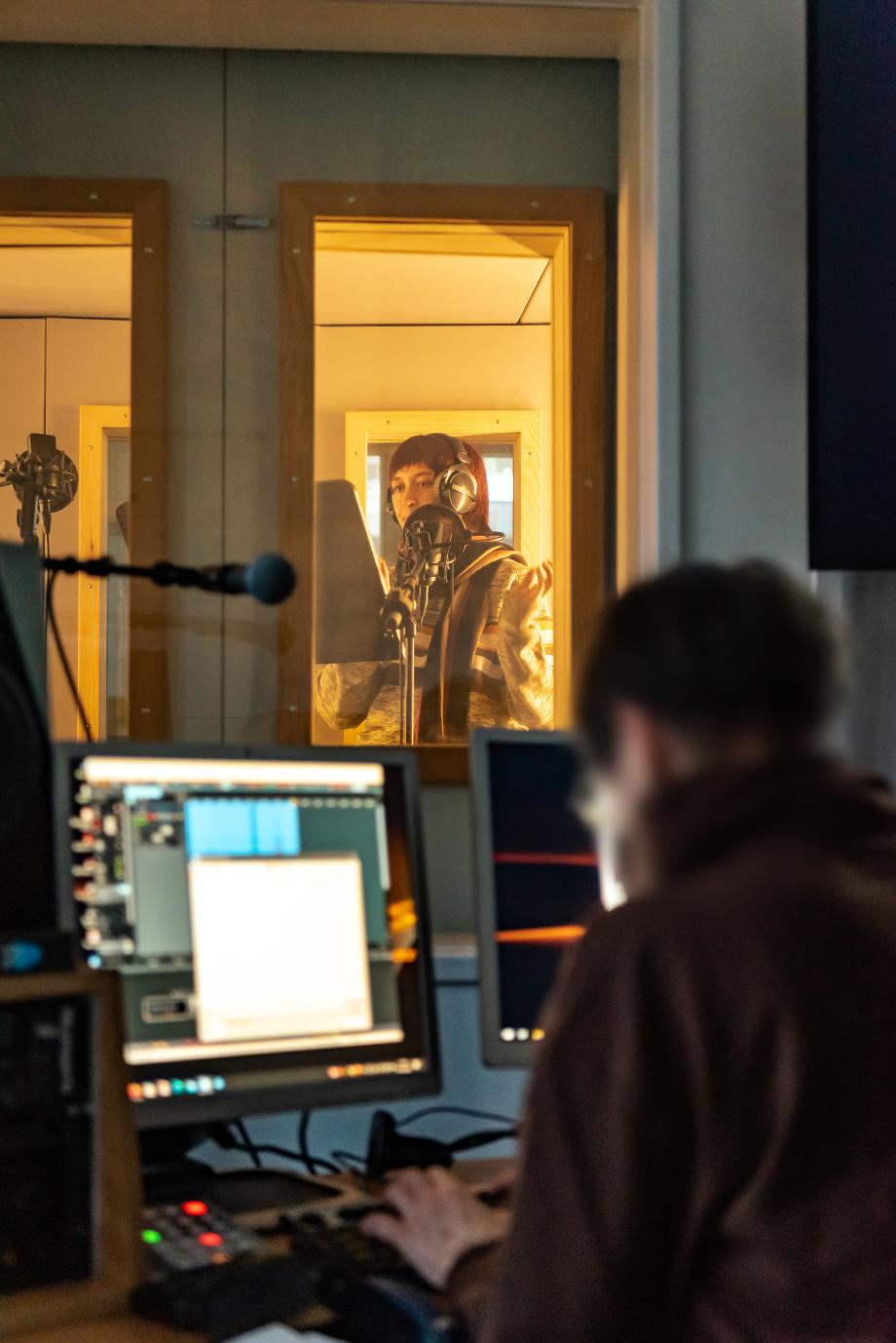 Aufnahmen in Sprecher*innenkabine
