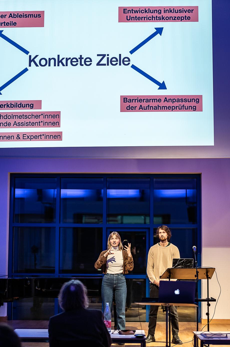 Impressionen aus dem Finalen der Ideenwettbewerbe der letzten Jahre