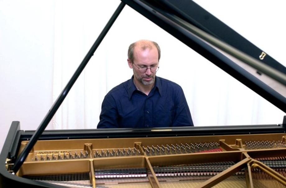 Auf dem Foto ist Andreas Dürr zu sehen.