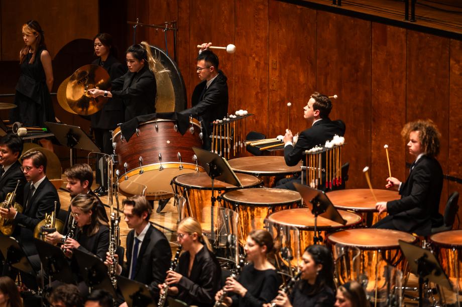 HochschulSinfonieOrchester-Konzert. Ausschnitt Blas-und Schlaginstrumente.