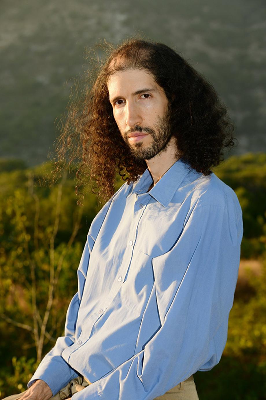 Auf dem Foto ist Noam Sivan zu sehen.