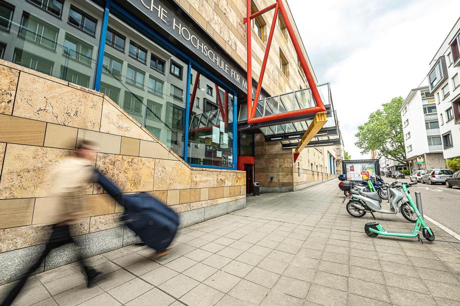 Haupteingang Urbanstraße