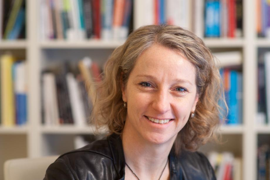 Portrait Professorin Kerstin Kipp.