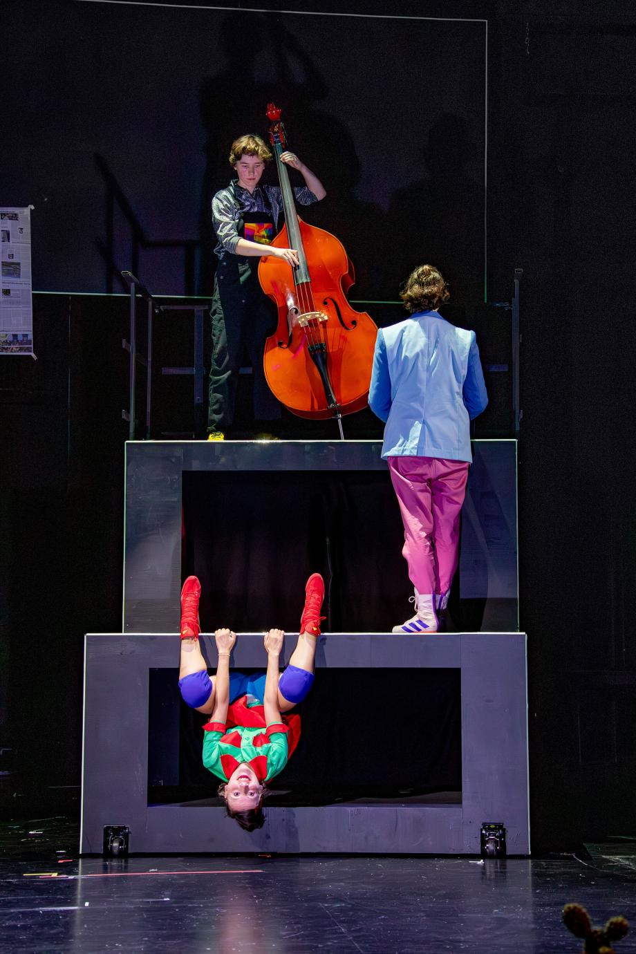 Szenenbild aus der Produktion Die Politiker*