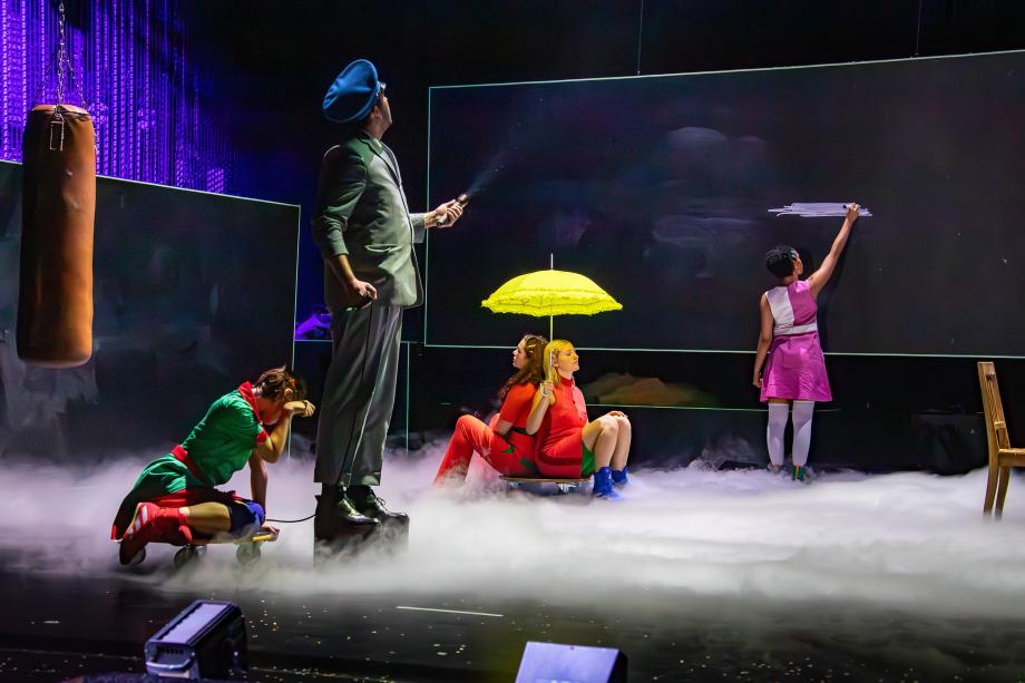 Szenenbild aus der Produktion Die Politiker*