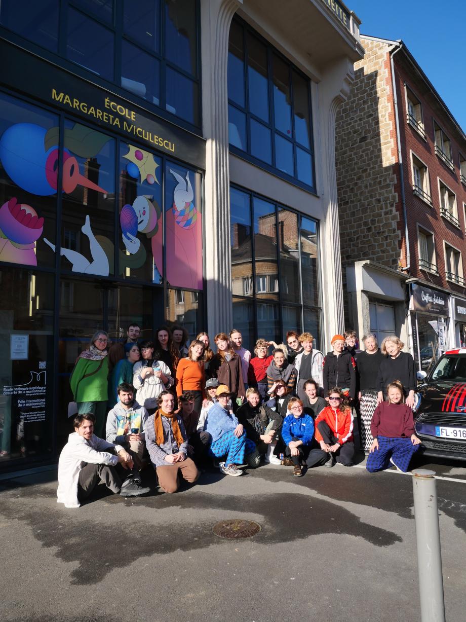 Studierende aus dem Figurentheater waren Anfang April in Frankreich im Zuge der Kooperation/ Austausch mit Charleville Mezieres.