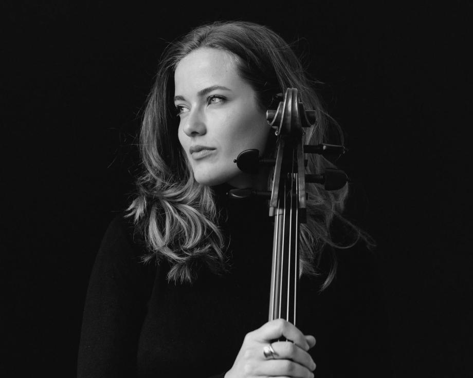 Portrait von Ángela Aguareles