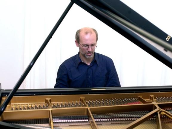 Auf dem Foto ist Andreas Dürr zu sehen.