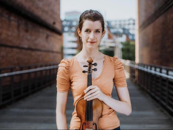 Portrait von Noémi Zipperling 