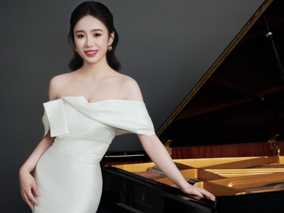 Portrait von Muzi Li