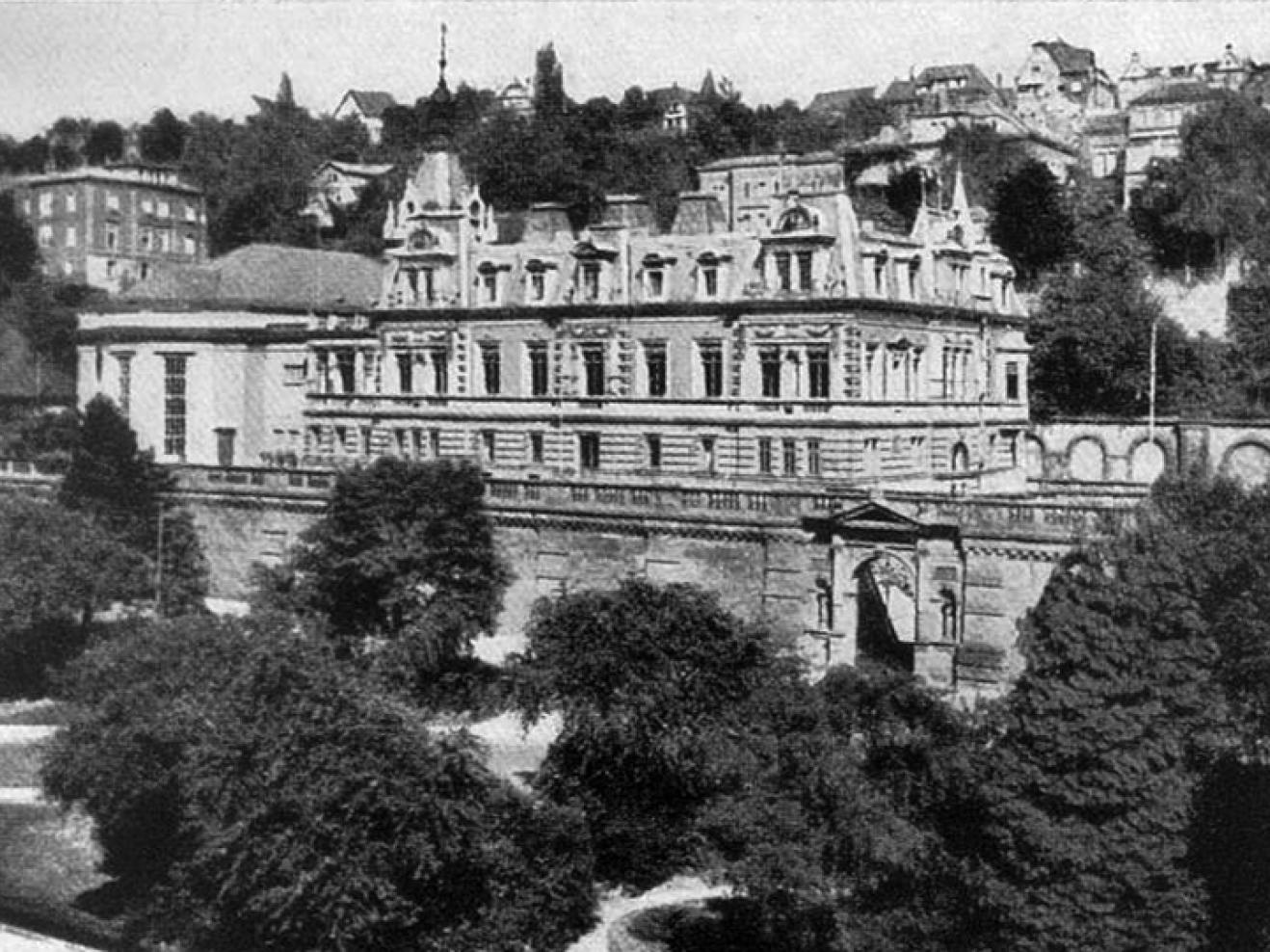 The history of the HMDK